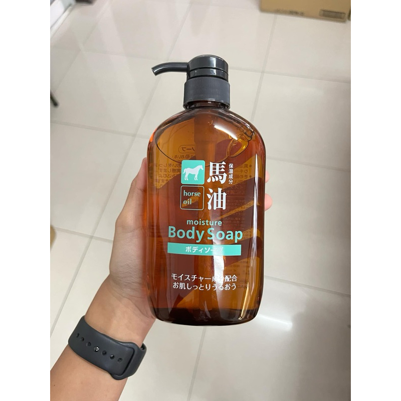 kumano hores oil non cilicon แชมพู ครีมนวด ครีมอาบน้ำ : น้ำมันม้า ข้าวบาร์เลย์