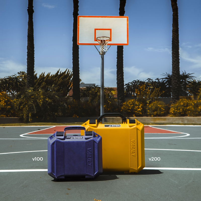 Pelican V100 Vault Equipment Case With Foam (ประกันศูนย์ไทย) กล่องกันน้ำ กันกระเเทก ใส่ปืน