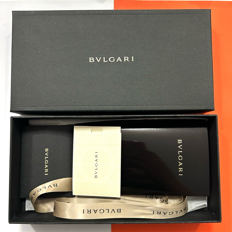 กล่องกระเป๋าสตางค์ BVLGARI แท้