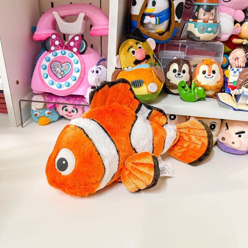 พร้อมส่ง🚚 ตุ๊กตาปลานีโม่ nemo - finding nemo🧡🤍 สภาพดี ขนนุ่ม ป้ายชัด