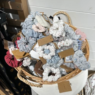 [พร้อมส่ง] BrandyMelville Scrunchie ยางมัดผม ของแท้จากช็อป