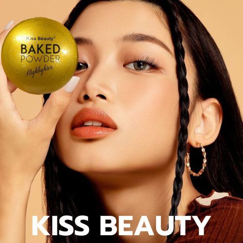ไฮไลท์หน้าฉ่ำวาว Kiss Beauty Baked Powder มีเลือกใช้ถึง 4สี เนื้อมีความละมุนนีมาก สีสวยปังสุดๆเนื้อละเอียด no.81281