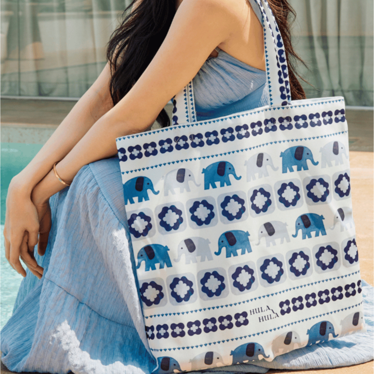 ไอเทมสงกรานต์ ถุงผ้าแคนวาสลายช้าง Hula Hula Elephant Allure (Canvas) Tote Bag