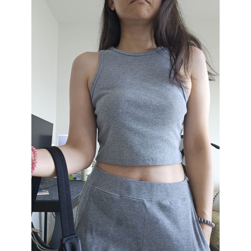 Sieun – เสื้อกล้ามครอป 16สี มีไซต์ XS-XL แขนกุด ผ้าร่อง ทรงสวย  SI002 Luca crop ราคา ถูกที่สุด ดีลบีเคเค แกลเลอรีภาพที่ 9