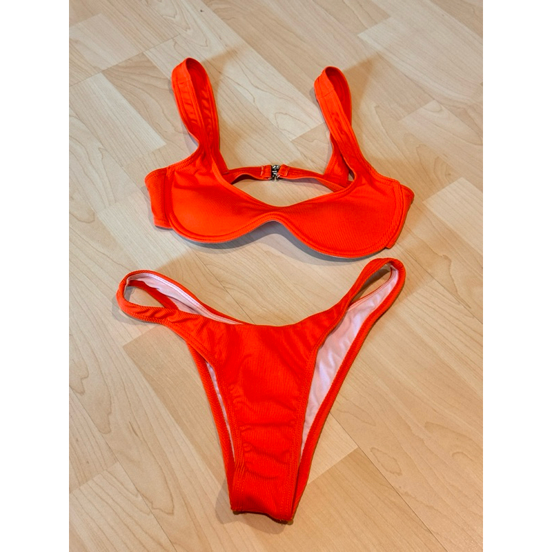 เหมาะสำหรับใส่ไปทะเล PHATCHARA ชุด begin นี่สีส้มสว่างสวยสดมีโครงและบลา เหมาะสำหรับใส่ไปทะเล