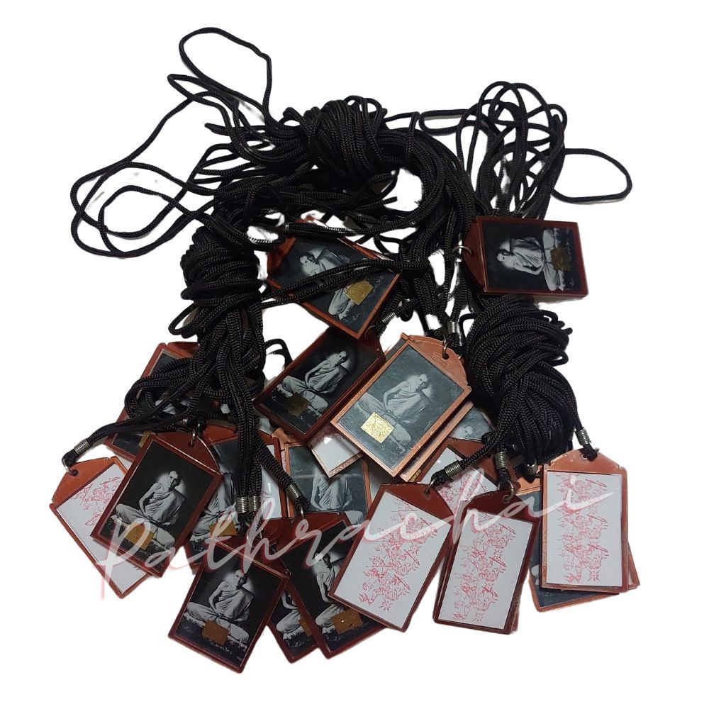 รูปถ่ายหลวงพ่อกวย หลังตะวัน ออกวัดหนองแขม ฝังลูกนิมิต 2562 ด้านหลังปั๊มหนุมาน 3 ตน รุ่นประสบการณ์ - รูปที่ 2