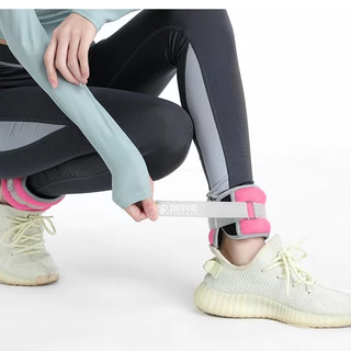 【พร้อมส่ง】ถุงทรายถ่วงน้ำหนัก สำหรับข้อมือ ข้อเท้า 2ชิ้น 1คู่ ถุงทรายถ่วงขา ถุงทราย Ankle Weight Sandbag ）0.25/0.5/1/2kg