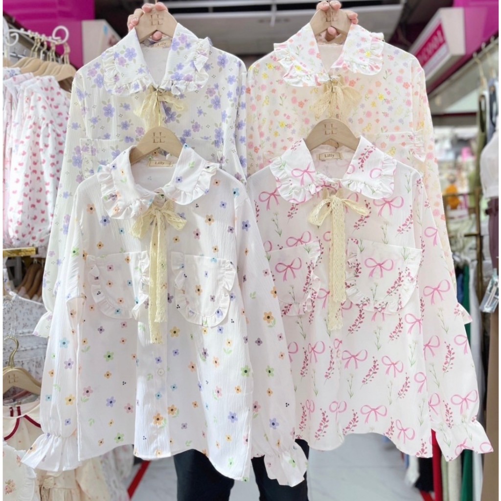 ป้าย Lilly เสื้อเชิ้ตแขนยาวผ้าครัชพิมพ์ลายแต่งกระเป๋าคู่ อก 42 นิ้ว