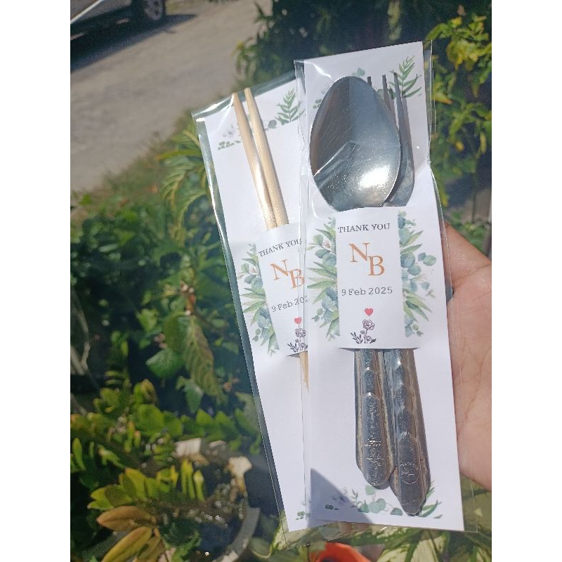 แผ่นรอง ตะเกียบ ช้อน พร้อมซอง
