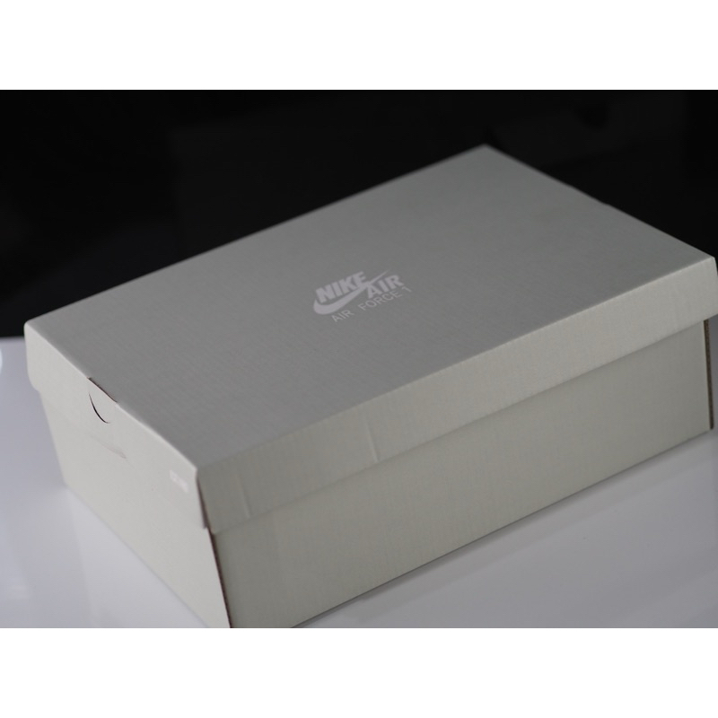กล่องรองเท้า Nik Air Force 1 สีเทา
