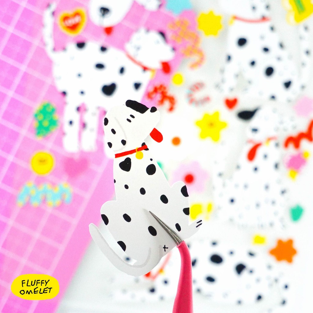 FLUFFY OMELET - DOTTY DOG STICKER A6