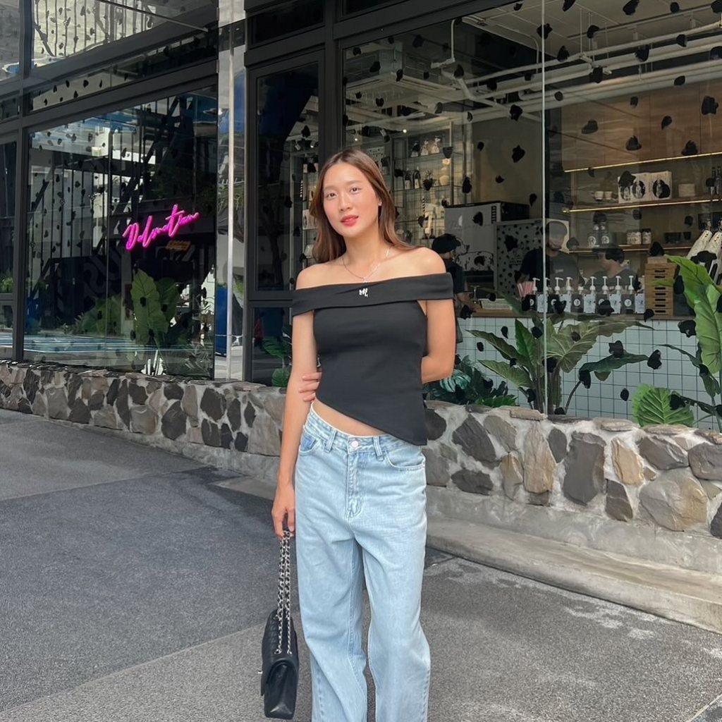 midnight.lullabyy 🌳 Emily top 🍵 มือ2ไม่มีตำหนิ