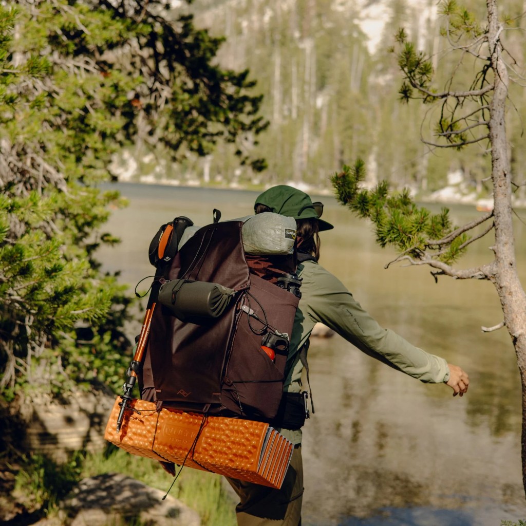 Peak Design Outdoor Backpack กระเป๋า outdoor สะพายหลัง 25 ลิตร และ 45 ลิตร
