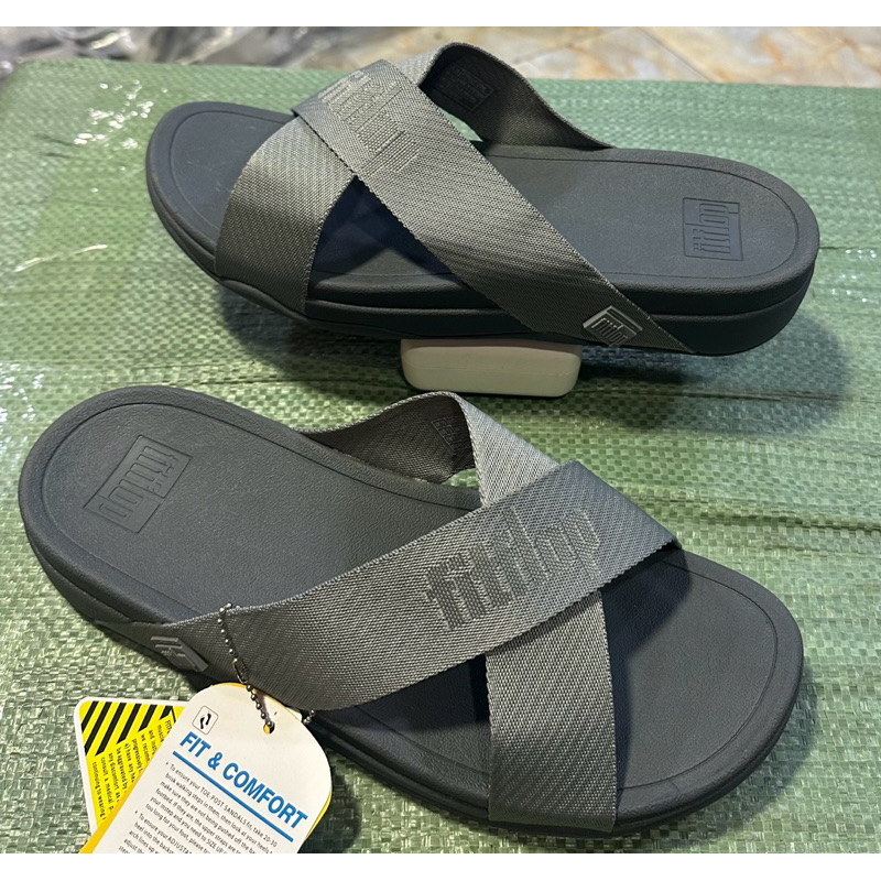 รองเท้าเเตะ fitflop สลิงรุ่นใหม่ สวย ใส่ได้ทั้ง หญิงและชายไซร้ 36----44