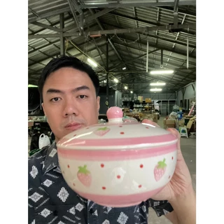 ถ้วยฝาปิดเซรามิก ลายสตอเบอรี่ชมพู (เข้าไมโครเวฟได้) เนื้อเซรามิคคุณภาพดี ปลอดภัย ออกใบกำกับภาษีได้