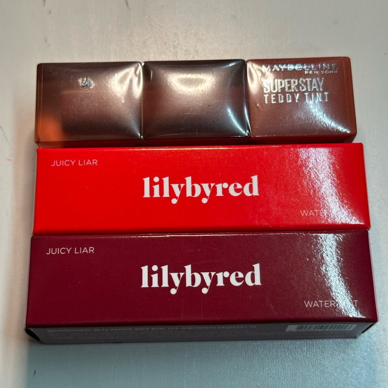 Lilybyred Juicy liar water tint / Maybelline Superstay Teddy Tint