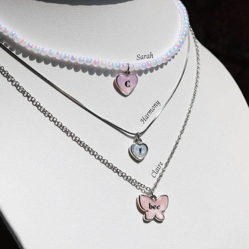 (🔥ต้องแจ้งสีนะคะ)สร้อยคอสแตนเลส,ลูกปัด เปลี่ยนสี/เรืองแสงได้ รุ่น Glow & Bloom ใส่ตัวอักษรได้