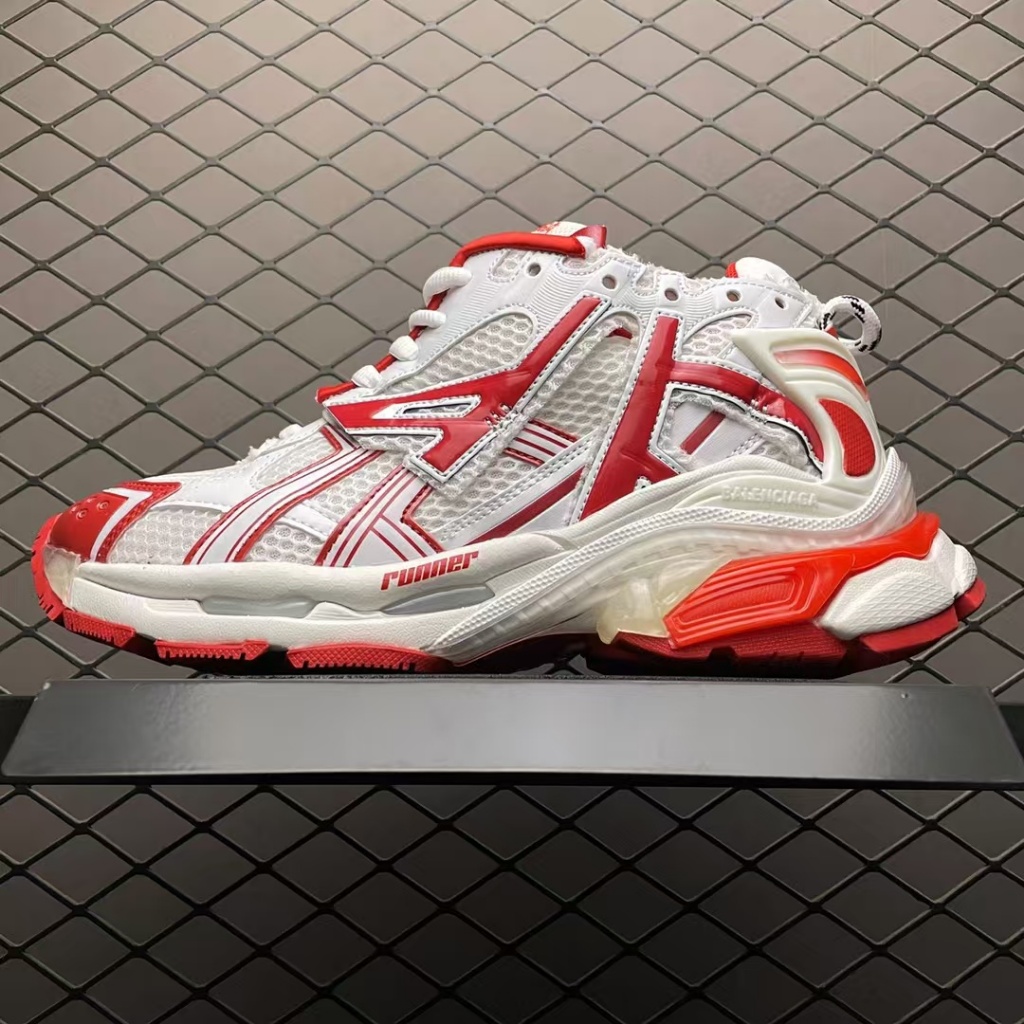 ผลิตภัณฑ์ถ่ายจริง Balenciaga Runner รองเท้าผ้าใบ 55IFUU6