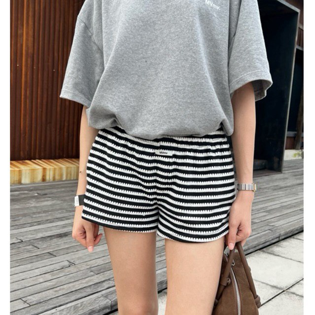 MVBKK KNIT MINI SHORTS กางเกงขาสั้นเอวต่ำ