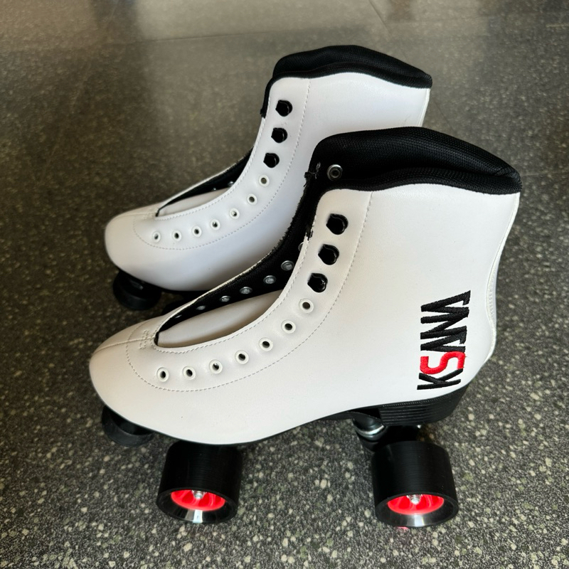 โรลเลอร์เบลด ผู้ใหญ่ ผู้หญิง Roller Blade รองเท้าสเก็ต 4 ล้อ 2 แถว เบอร์ 40 หนังเทียมสีขาว มีส้น ของ