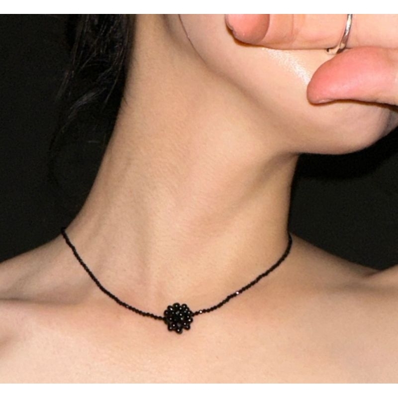 [PRE-ORDER] Black Ball Of Dots Nacklace