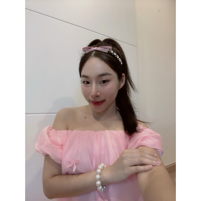 ส่งจากไทย🎀✨ที่คาดผมโบว์หนัง ​ มิวมิว ประดับเพชร​  แบบคุณเป้ย​ และคุณชม น่ารัก​ หวานๆ​ ลูกคุณหนู - รูปที่ 6