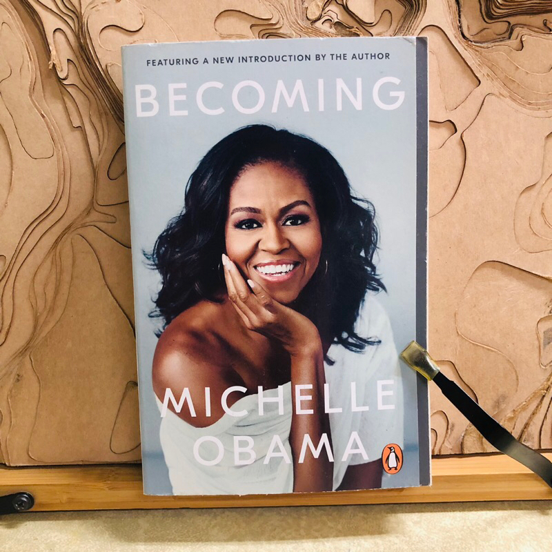 ต462 BECOMING  MICHELLE OBAMA