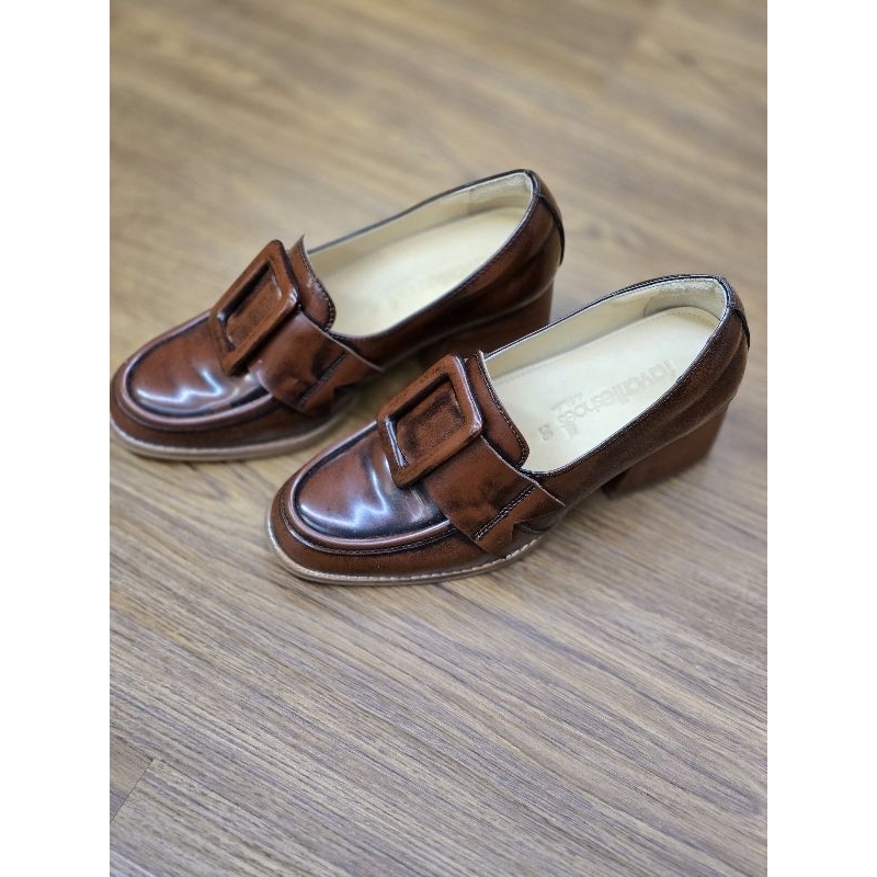 ส่งต่อ รองเท้าหนังวัวแท้ รุ่น Glamyard(Size36) แบรนด์ Favoriteshoes by picha