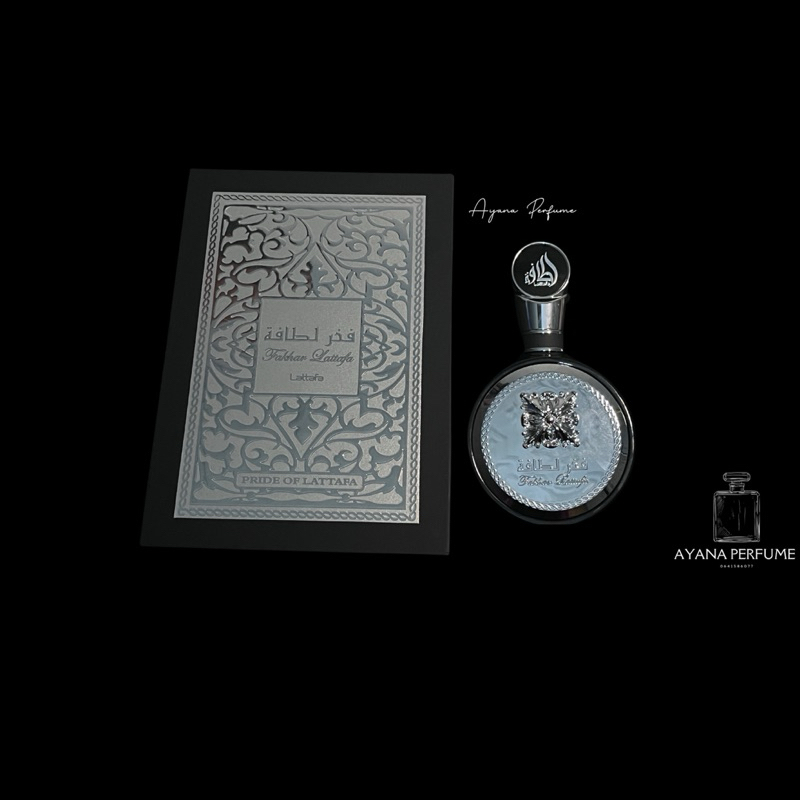 Fakhar by Lattafa Lattafa Fakhar Black Eau De Parfum (EDP) ซึ่งเป็นน้ำหอมสำหรับผู้ชาย 