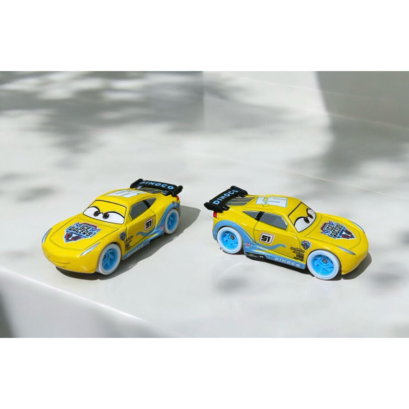 Tomica Cars - Cruz Ramirez 51 Dinoco ( ice racers )