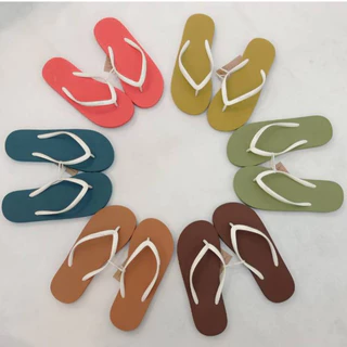 รองเท้าแตะ Hippo Bloo สีน้ำตาล สายเล็กสีขาว โทนสีหวาน รองเท้าอยู่บ้าน รองเท้าแตะหูหนีบ ฮิปโป บลู