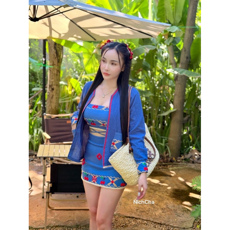 Nicha Set 3 ชิ้น สายเดี่ยว มีซิปหลัง เสื้อคลุมแขนยาวผ้าฝ้าย กระโปรงมีซับกางเกง มีซิปข้างงานปักคือทั้งชุดแน่นๆมาก
