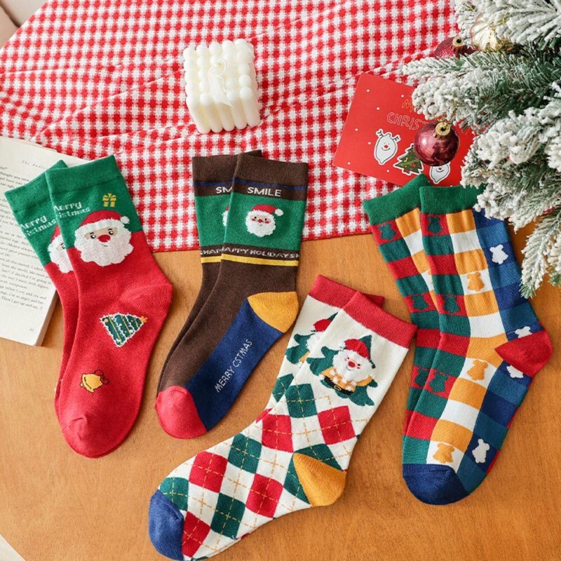 พร้อมส่งในไทย มีหลายแบบ ถุงเท้าสีแดง Merry Christmas ถุงเท้าคริสต์มาส