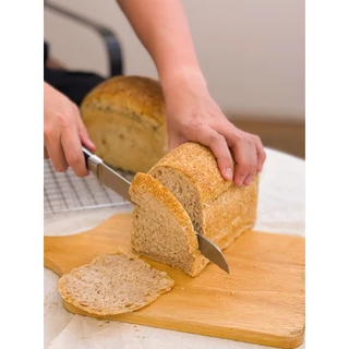 ขนมปังซาวโดวจ์รสชาติโฮลวีท SOURDOUGH WHOLE WHEAT (550g. / 275g.)