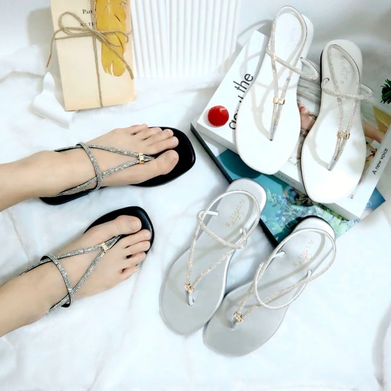 รองเท้าแตะแฟชั่น รุ่น Roseanne 6 สี รัดส้นเส้นเพชร มีเก็บเงินปลายทางได้ B384
