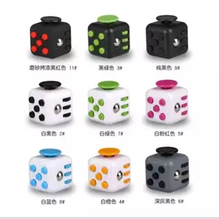 ของเล่น Fidget Toy Cube Edc 6 ด้านสําหรับเล่นคลายเครียดฝึกสมาธิ L265