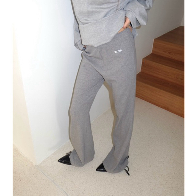 MVBKK BASIC KNIT BOOTCUT PANTS กางเกงขายาวผ้าร่องขาบาน