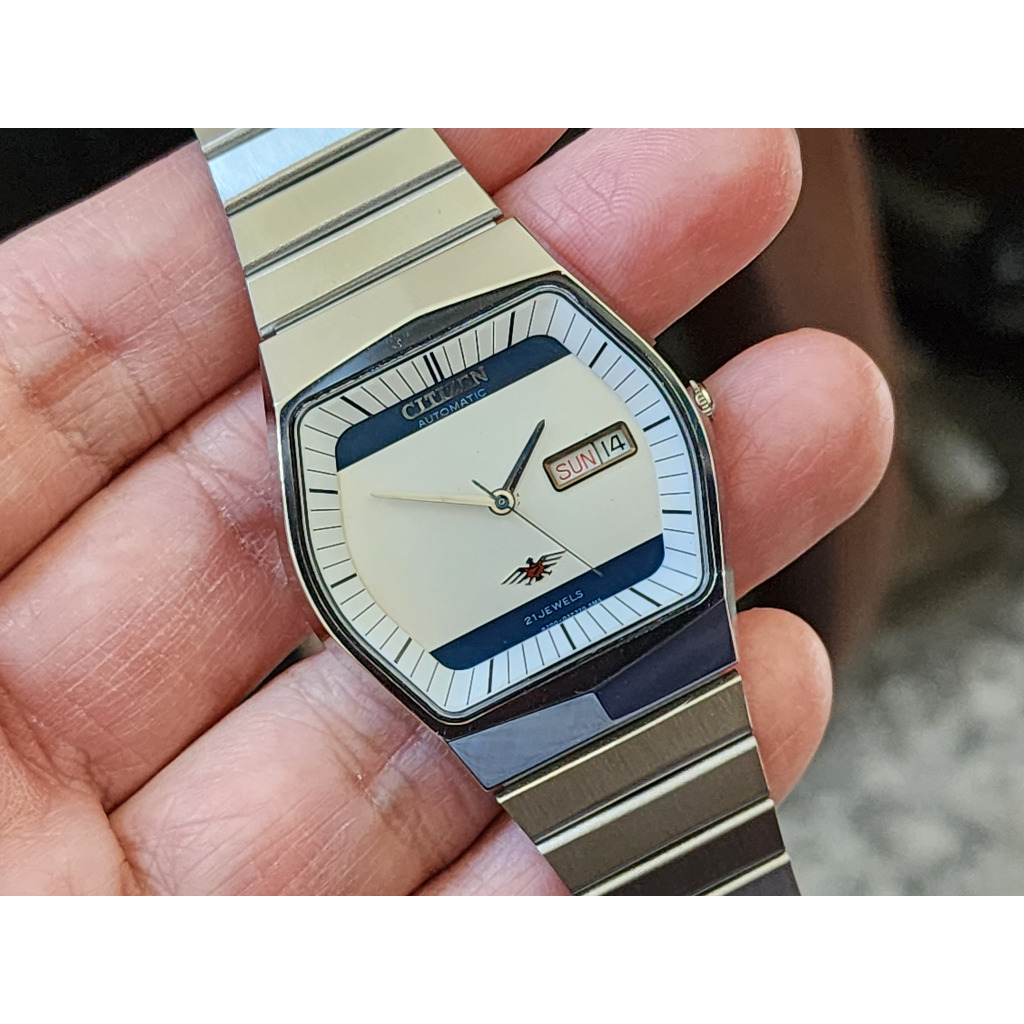 นาฬกา citizen automatic รุ่นเก่า นกอินทรีย์ สภาพสวยมาก ๆ แท้เดิมทัั้งเรือน เดินดีปกติ 51-2770