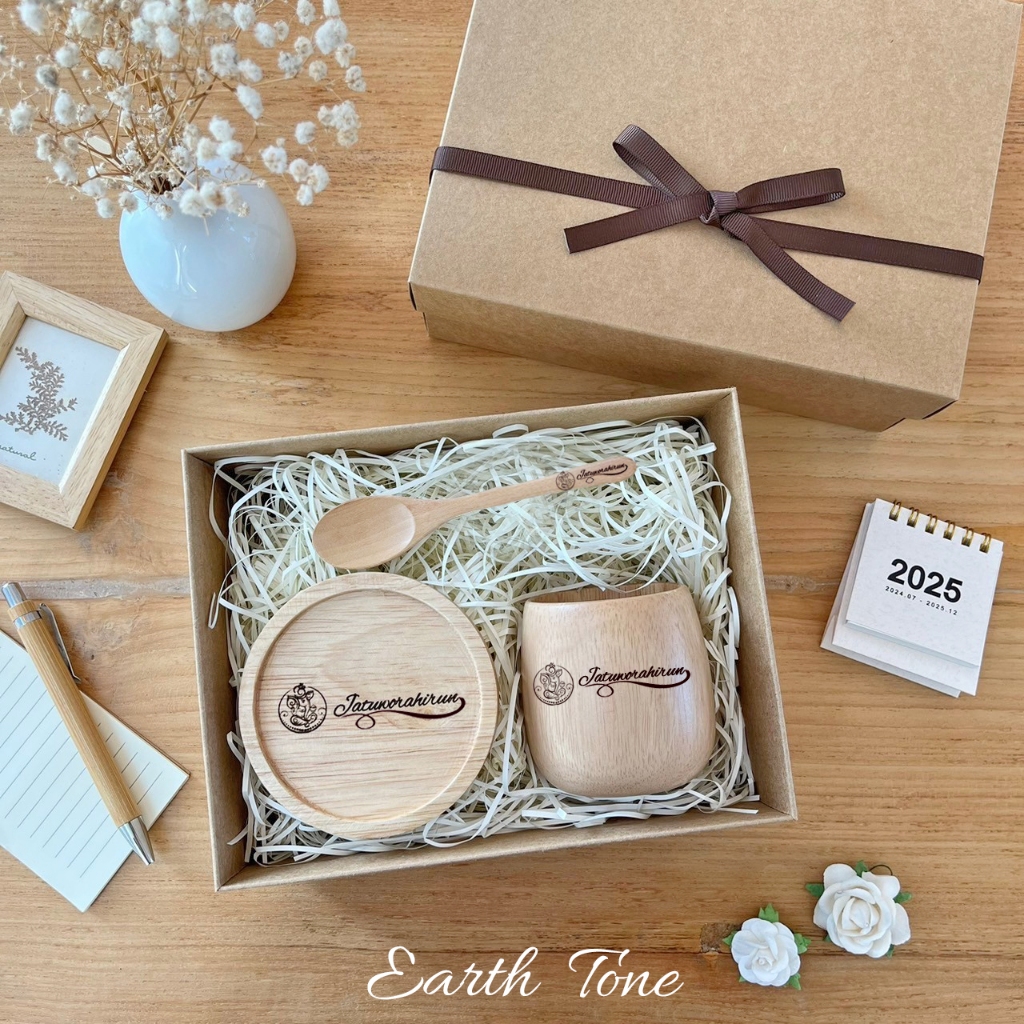 เซ็ทของขวัญรักษ์โลก สลักชื่อหรือโลโก้ฟรี Wooden Cup Box