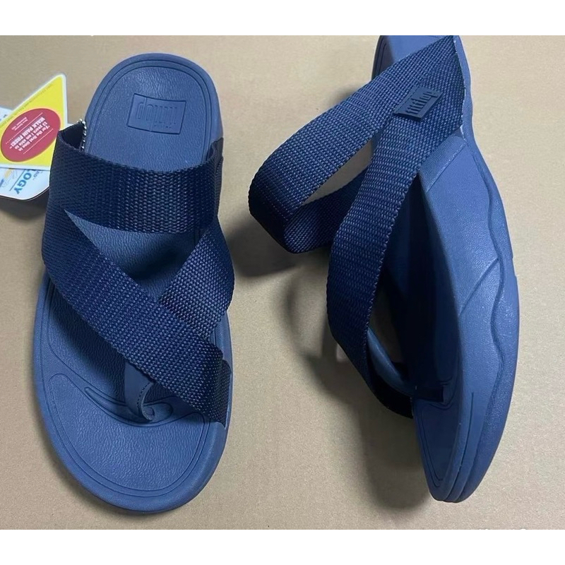 รองเท้าเเตะ fitflop สลิงรุ่นใหม่ สวย ใส่ได้ทั้ง หญิงและชายไซร้ 36----44
