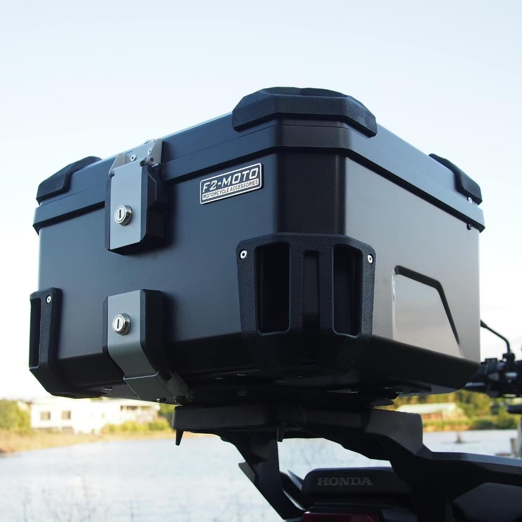 🔥พร้อมส่ง🔥 กล่องABS 50L F2MOTO กล่องท้ายมอเตอร์ไซค์ กล่องหลังมอเตอร์ไซค์ พร้อมของแถมอินเนอร์ เบาะพิง