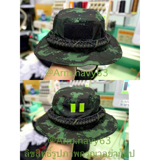หมวกปีกสั้น ถักเชือกพาราคอตติดสะท้อนแสงติดตุ๊กแก หมวกเดินป่า