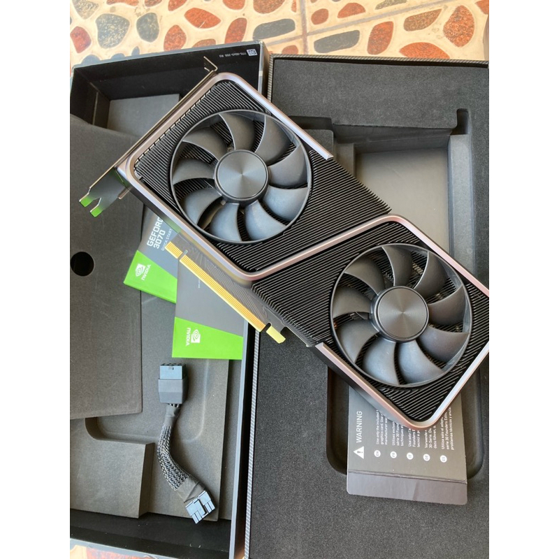 nvidia rtx3070 founder edition 8gb/gddr6 ครบกล่อง ตัวแรร์ไอเท็ม วานเทพ สภาพสวยมากๆไม่มีตำหนิ ปกติทุกอย่าง