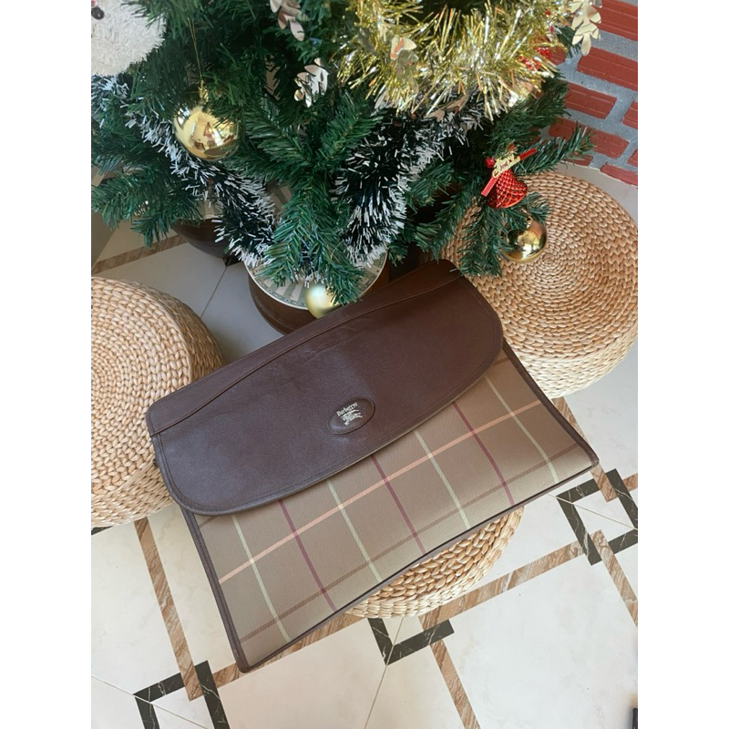 กระเป๋ามือสอง Burberry แบรนด์แท้