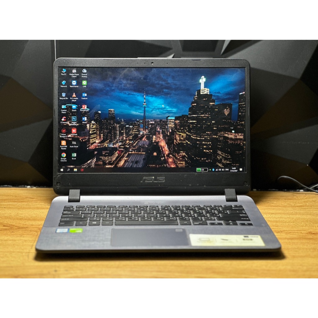Asus X407U  สเปก intel Core i3-7020U (gen7)  Ram 4 GB HDD 1 TB การ์ดจอแยก Nvdia Geforce MX130  Wifi 