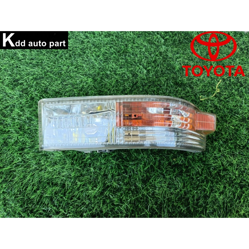 ไฟเลี้ยวในกันชนหน้า ( ด้านซ้าย ) Toyota Crown JZS151