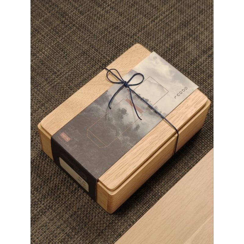 ยาดมไม้ รุ่น Wooden Box แบบ ในรูปแบบของขวัญ