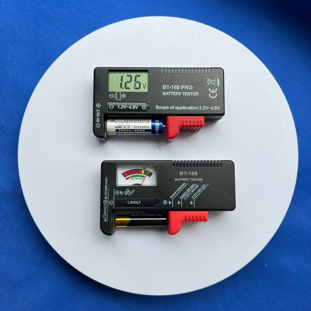 เครื่องวัดค่าแรงดันไฟฟ้า ของถ่านชนิดต่าง แบบพกพา ชนิดแสดงค่าเป็นระบบดิจิตอล และชนิดแสดงค่าระบบเข็ม