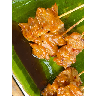 หมูปิ้งสูตรโบราณย่างด้วยเตาถ่าน พร้อมอุ่นทาน 12 ไม้