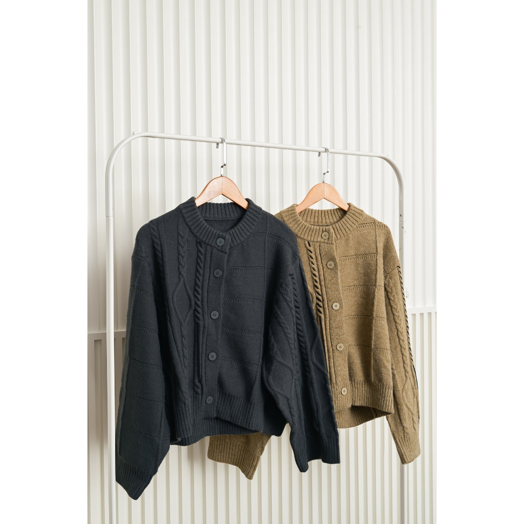 Yuki - Snow Begins เสื้อไหมพรมคาร์ดิแกนลายทอ